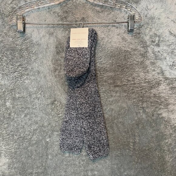American Eagle Women Knee High Comfy Cozy Warm Fuzzy Socks One Size NWT - Picture 1 of 6